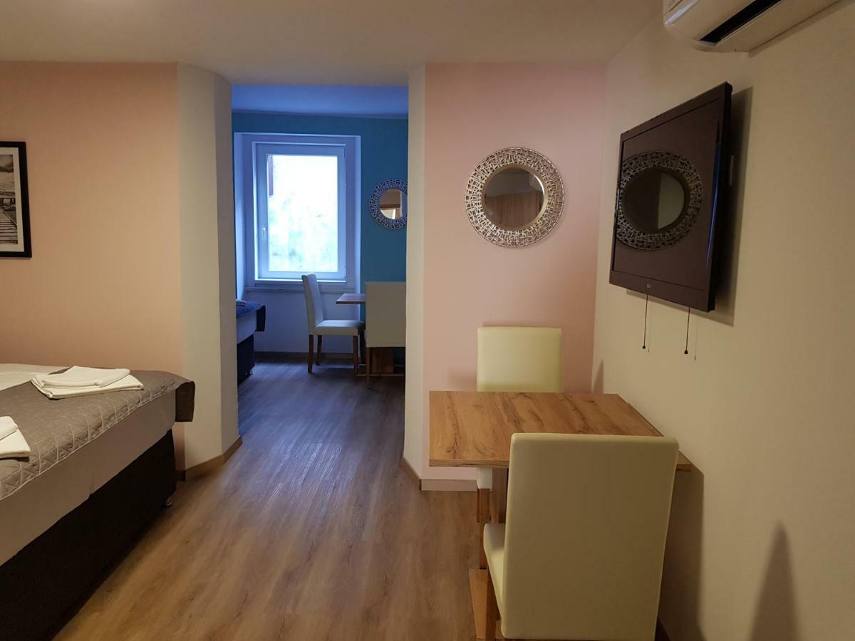 Piraneska Hotel Eksteriør billede